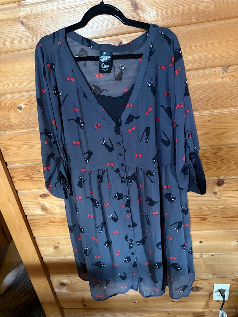Women's Charcoal Gray Long-Sleeve Dress with Black Cat & Red Bow Print